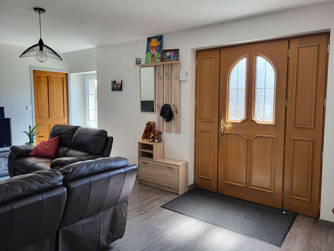 Propriété de caractère en pierre avec deux gîtes, piscine et jardin arboré - photo 11