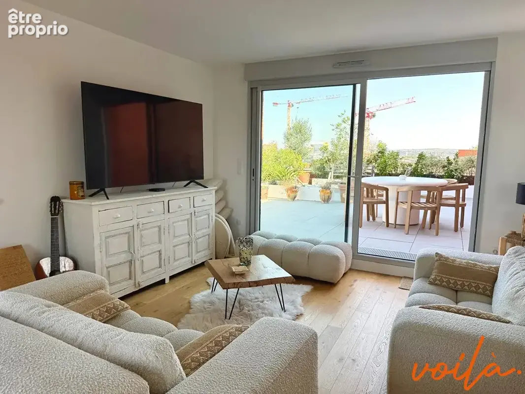 REF : HELMUT - MONTAUDRAN - Appartement dernier étage avec 2 places de parking et terrasse - photo 8