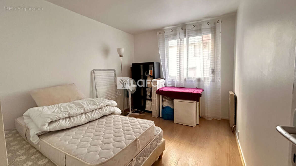 Appartement à PARIS-20E