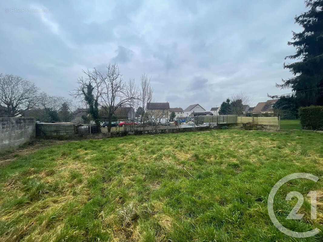 Terrain à SAINT-MARD