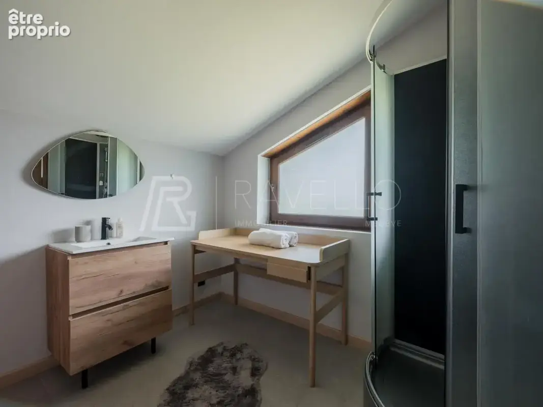 Chalet composé de cinq appartements   300 m2 avec vue exceptionnelle sur le Mont-Blanc - photo 11