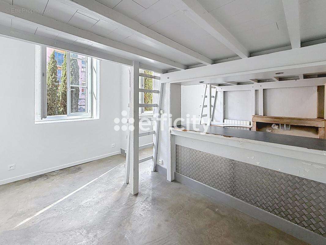 Appartement à LYON-4E