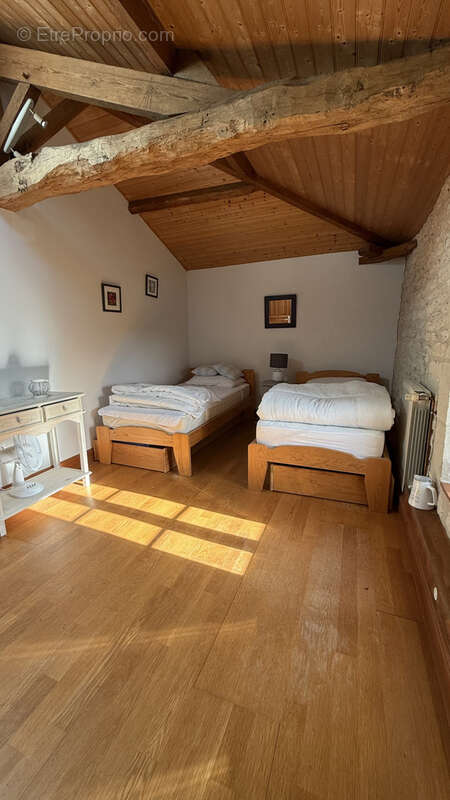 Maison à MORTAGNE-SUR-GIRONDE