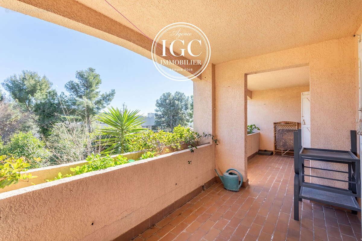 Appartement à CARRY-LE-ROUET