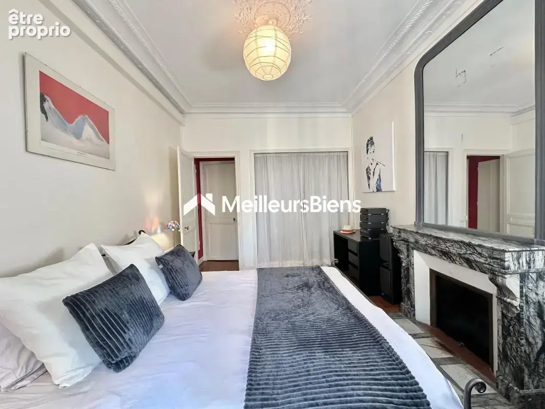 Appartement haussmannien 111 m² 5 pièces avec ascenseur Paris 9e - photo 5