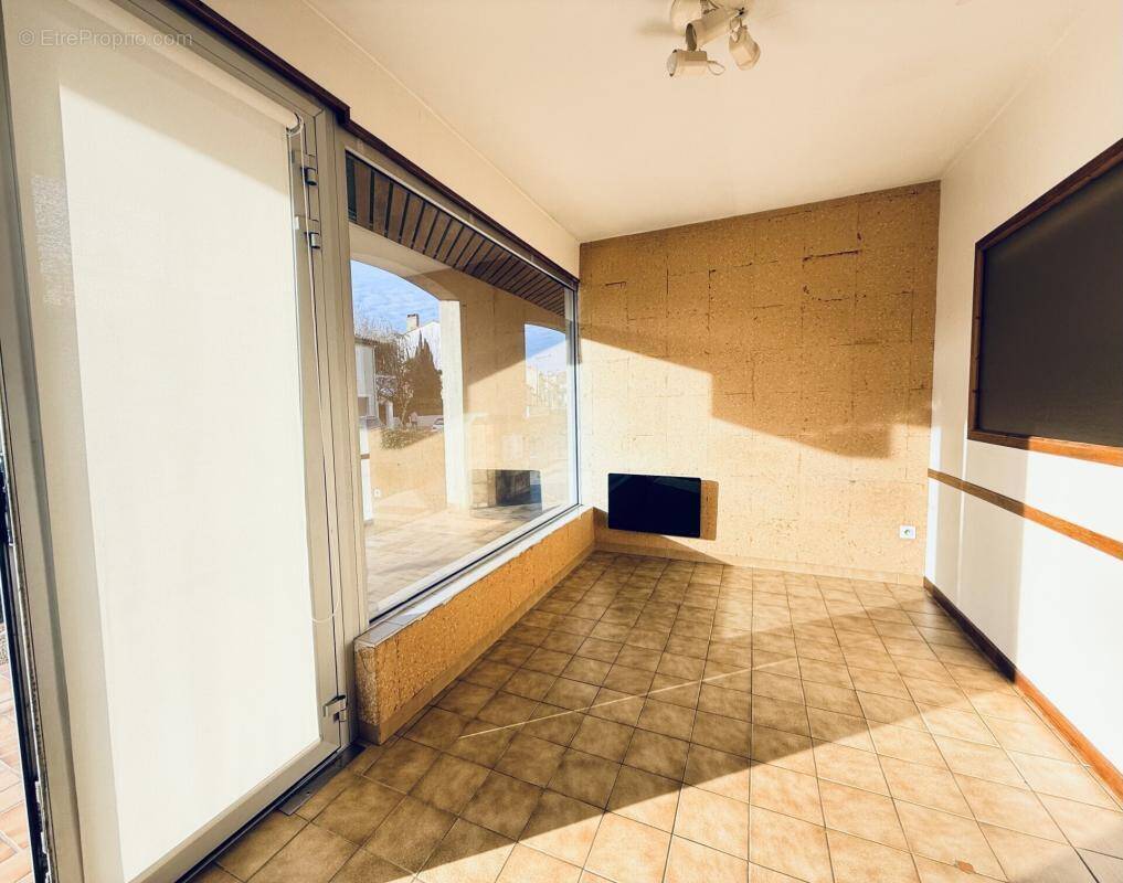 Commerce à CASTELNAUDARY