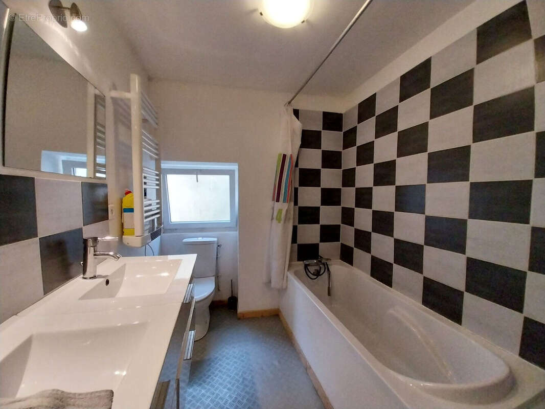 Photo 7 - Maison à LE BUSSEAU