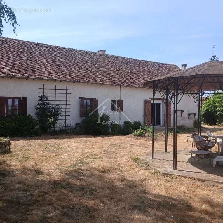 Charmante maison de 116 m² à La Ferté-Hauterive - photo 14