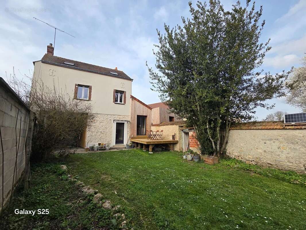Maison à AUNEAU