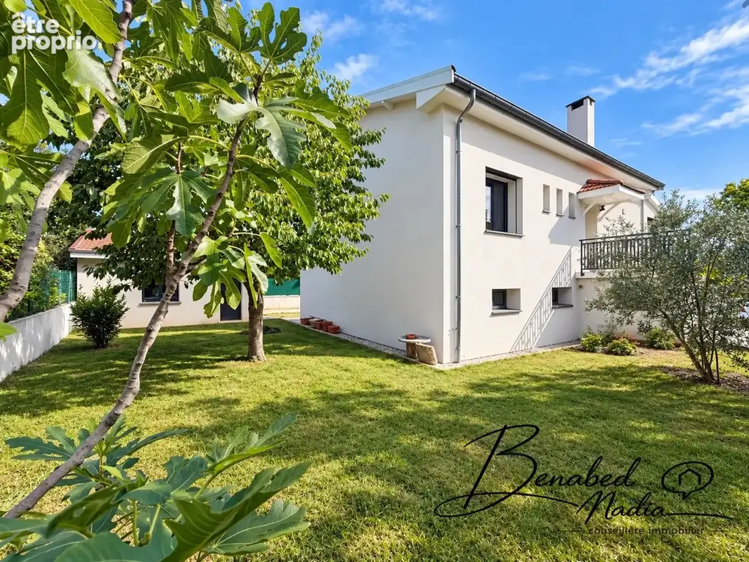 Maison à vendre 9 pièces FEYZIN (69) - photo 12