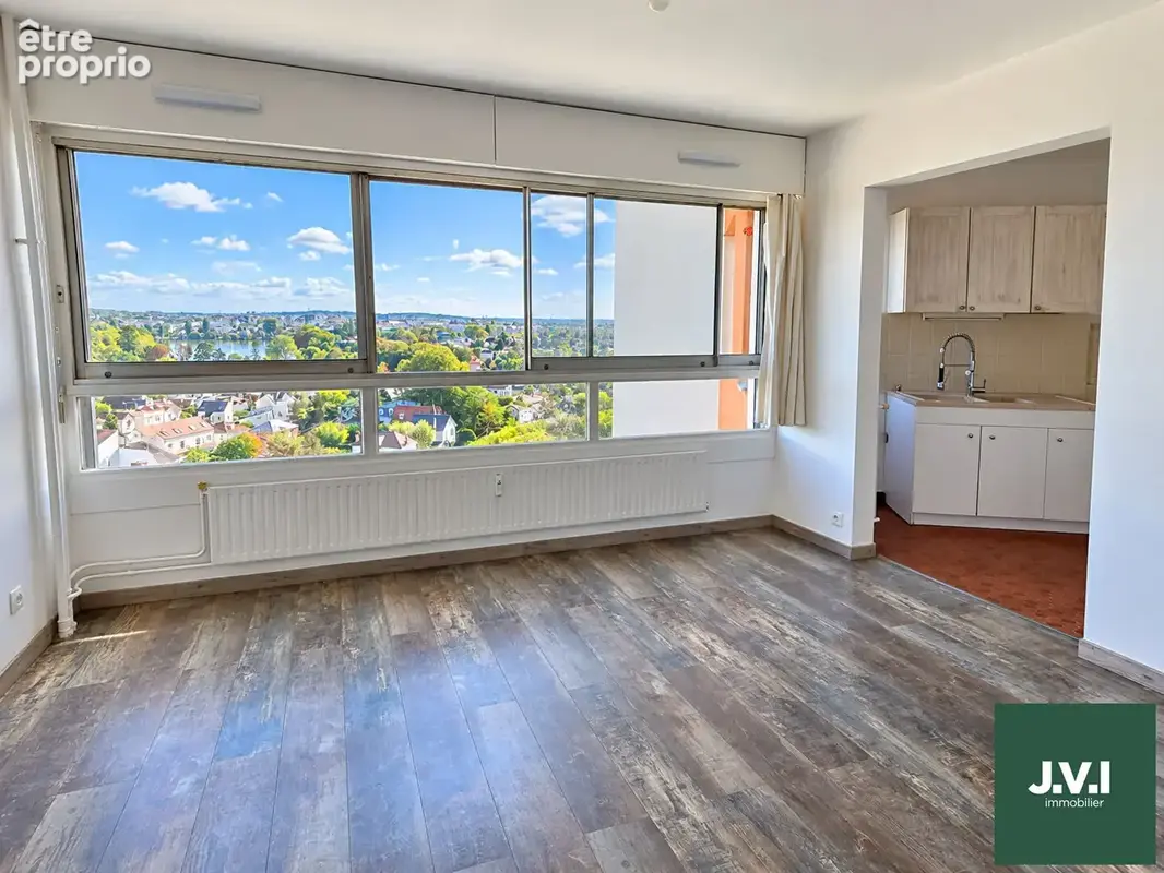 A vendre - Grand T1 - Centre-ville de Saint-Gratien - photo 3