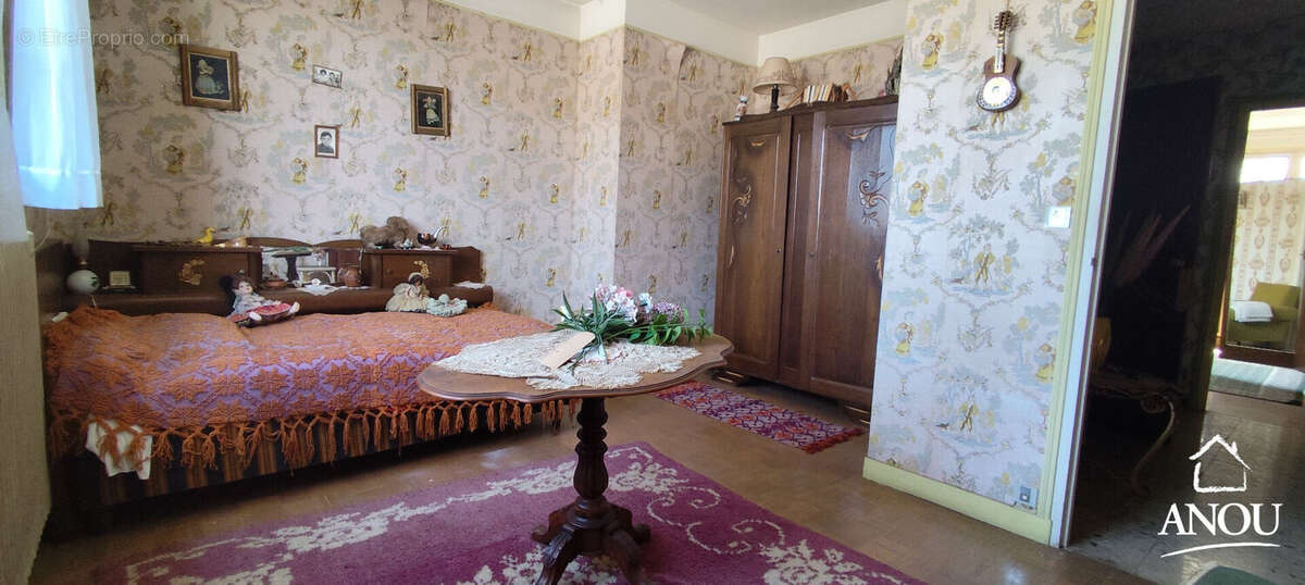 Maison familiale - quartier historique - photo 9