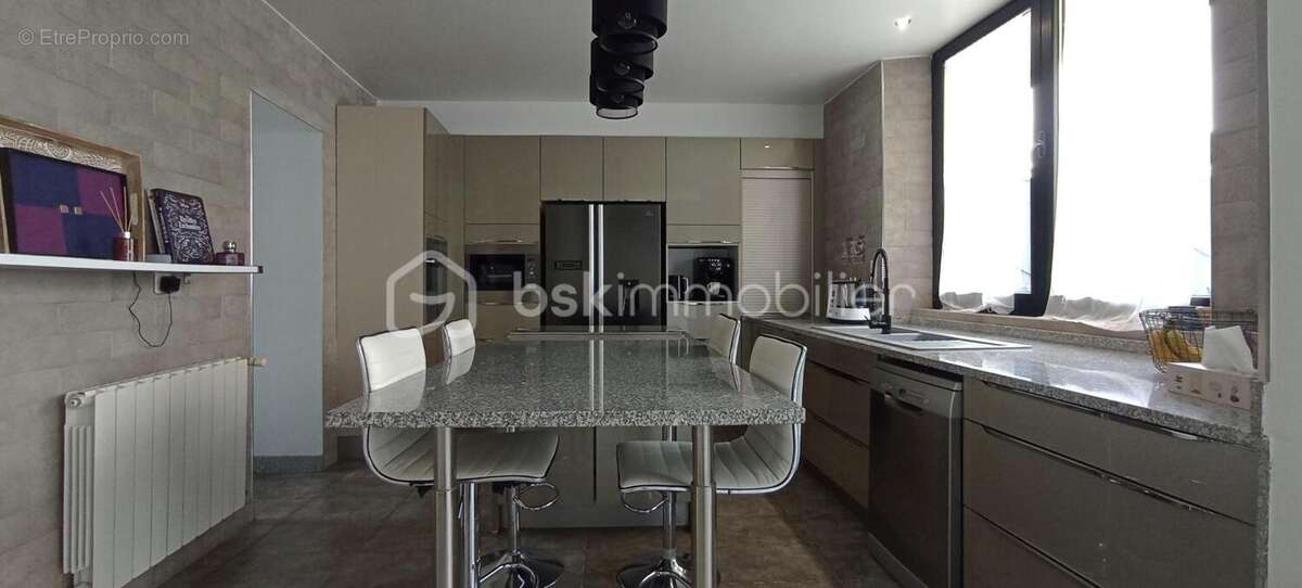 Maison à LEUVILLE-SUR-ORGE