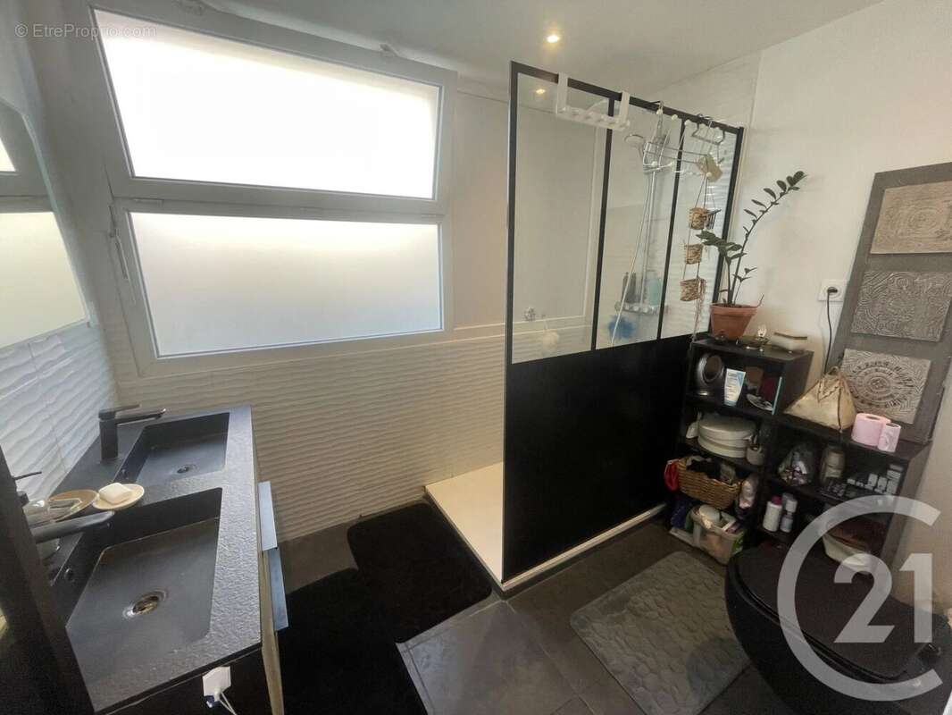 Appartement 83 m² à Lorient  - photo 14