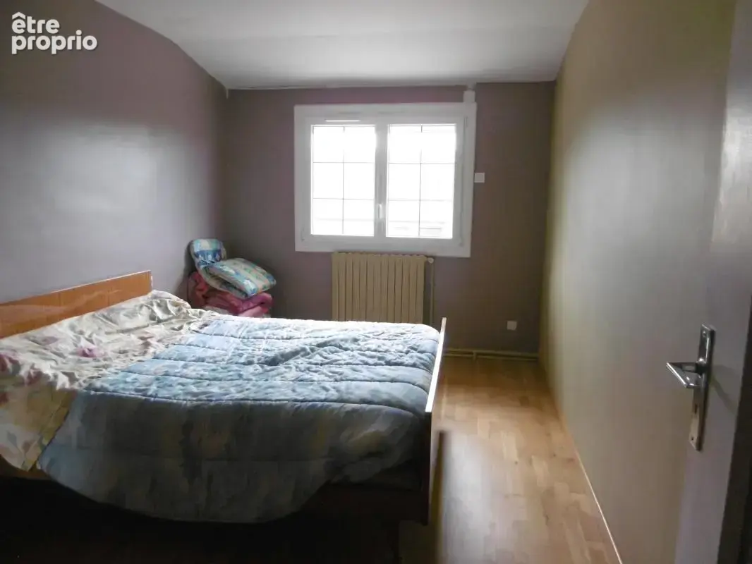 maison au calme avec 5 hectares. 5 ch. 700 m2 de dépendances - photo 7