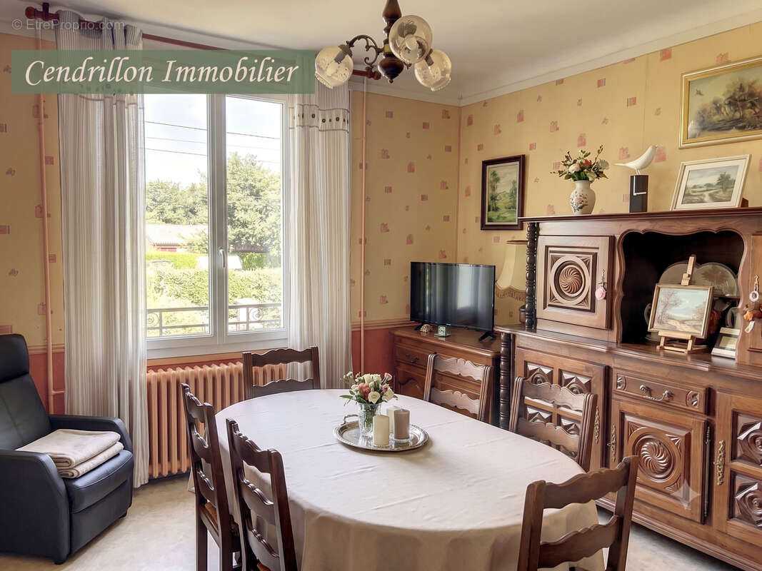 Charmante maison indépendante sur une parcelle de 1203 m2 Venez découvrir cette belle maison indépendante offr - photo 4