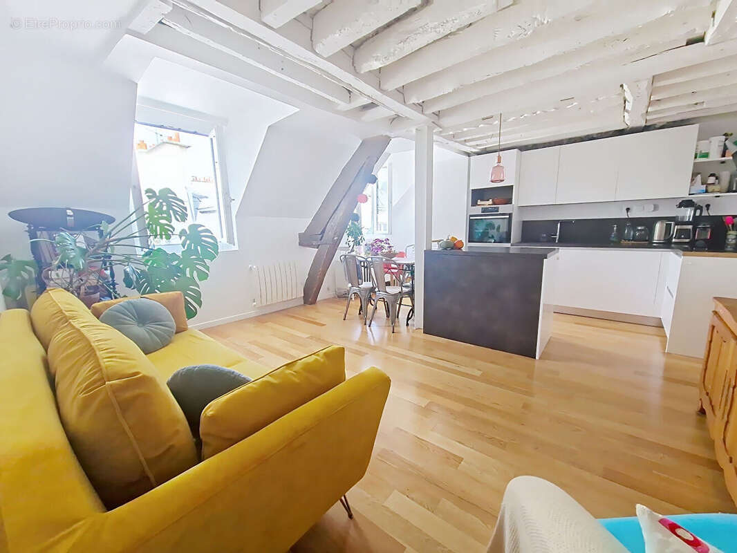 Appartement à PARIS-2E