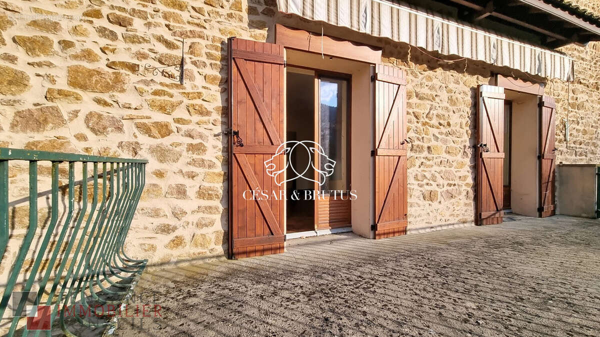 Maison à CHAMBOST-ALLIERES