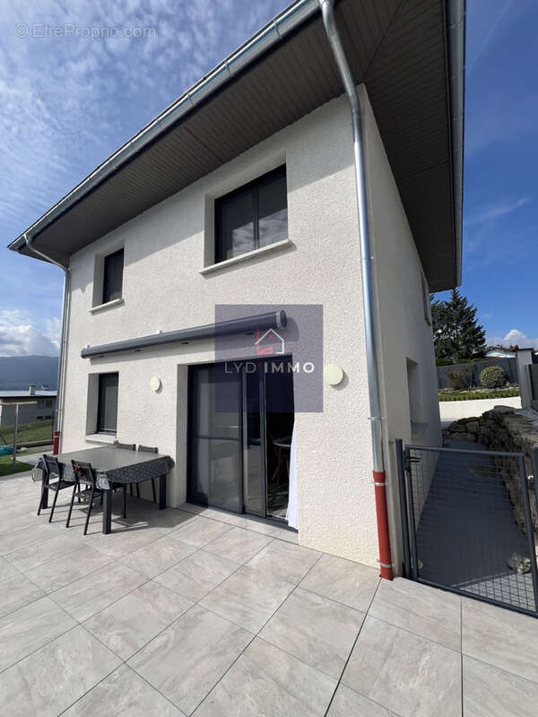 Maison à SAINT-GERMAIN-SUR-RHONE