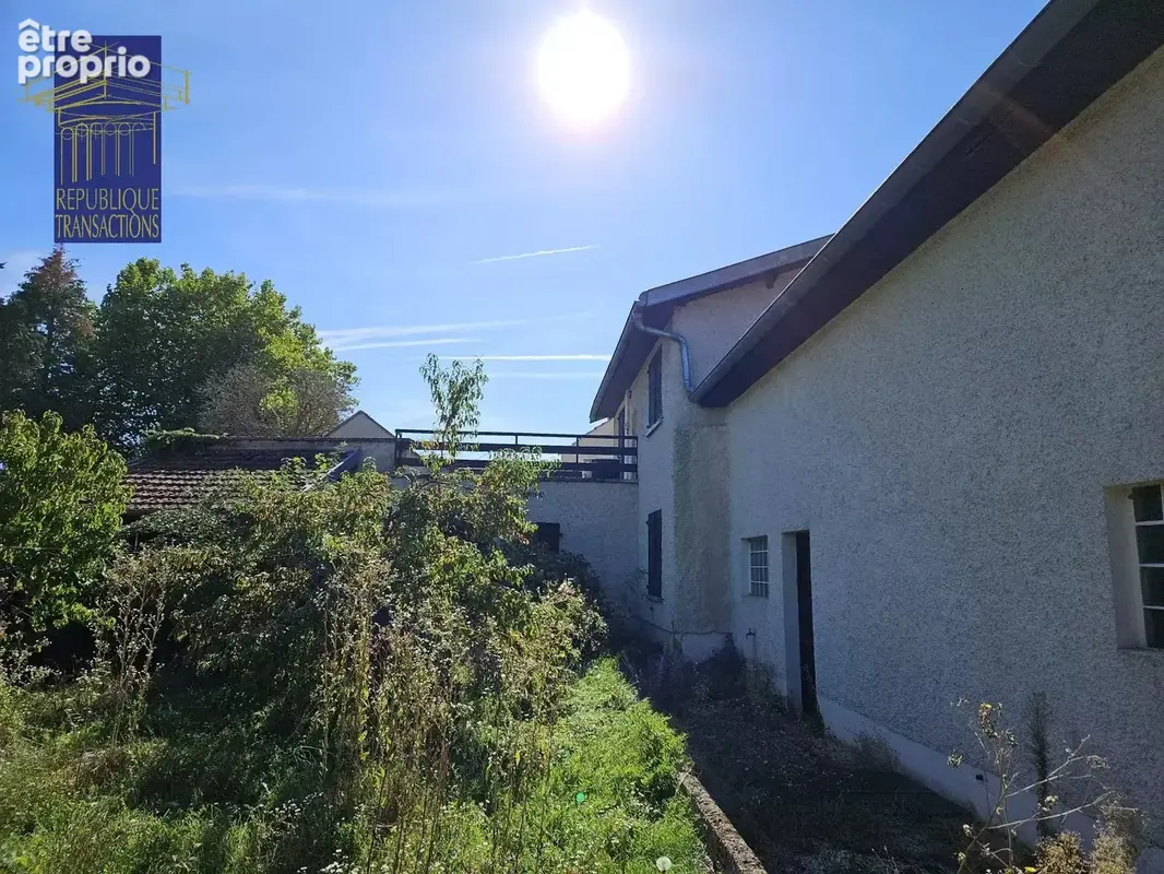 Photo Maison à Pouilly-Sur-Saone au prix de 199 000€