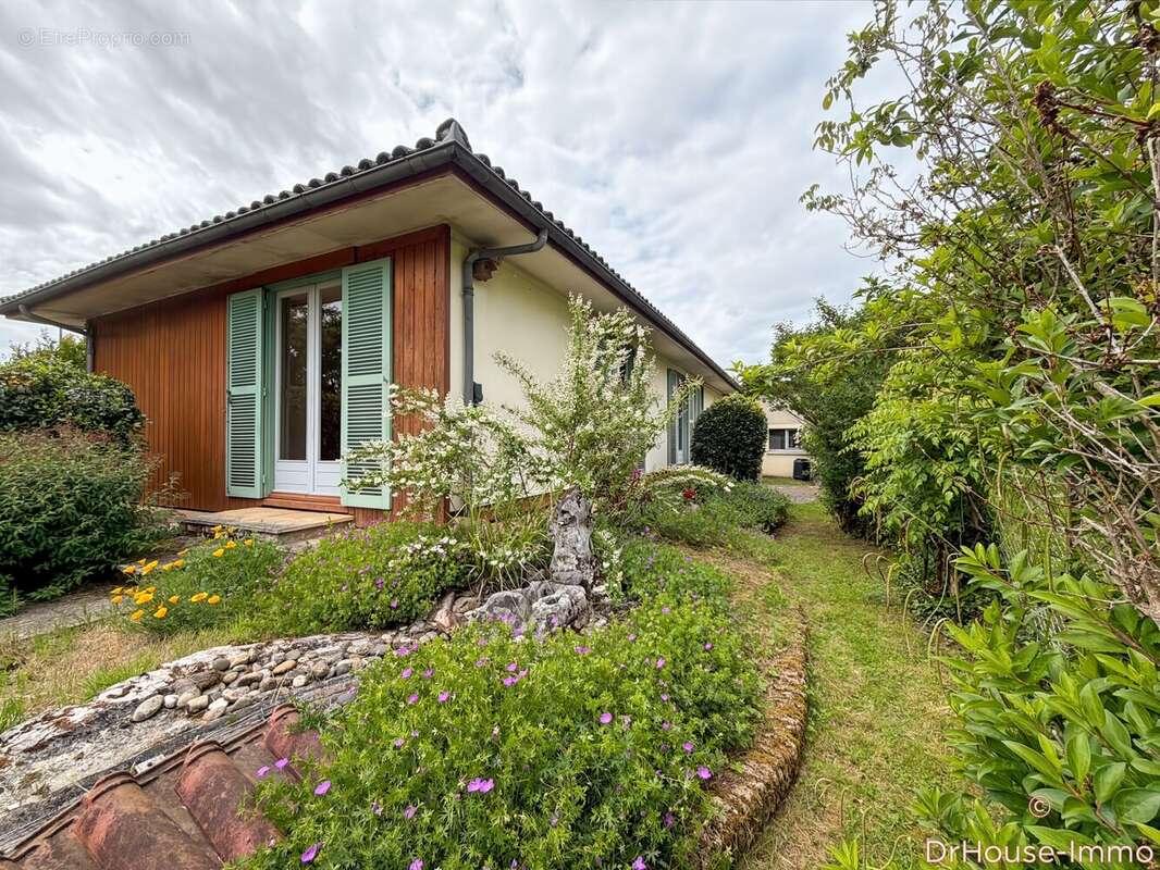 Maison à BIARS-SUR-CERE