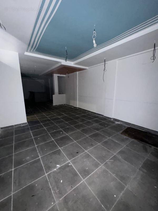 Commerce à FORT-DE-FRANCE