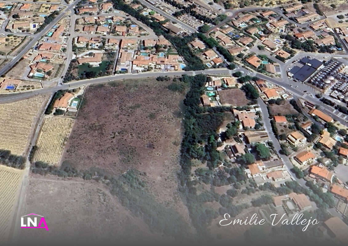 Terrain à PORTEL-DES-CORBIERES