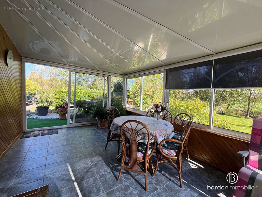 Maison à LE PERRIER