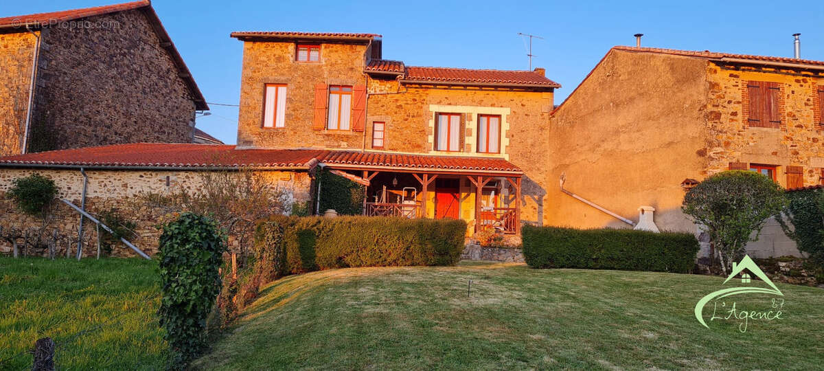 Maison à SAINT-CHRISTOPHE