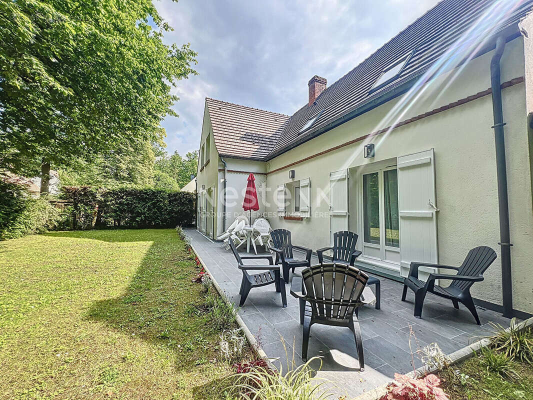 Maison Lamorlaye 7 pièce(s) 192 m2 , jardin 520 m² - photo 13