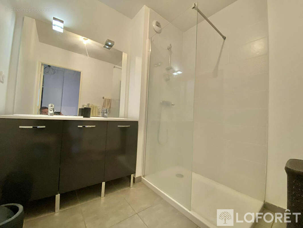 Appartement à OULLINS