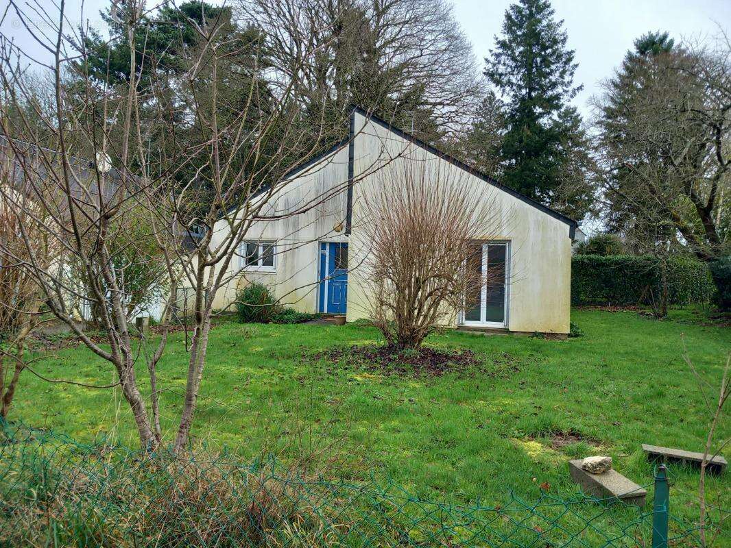 Maison à LE ROC-SAINT-ANDRE