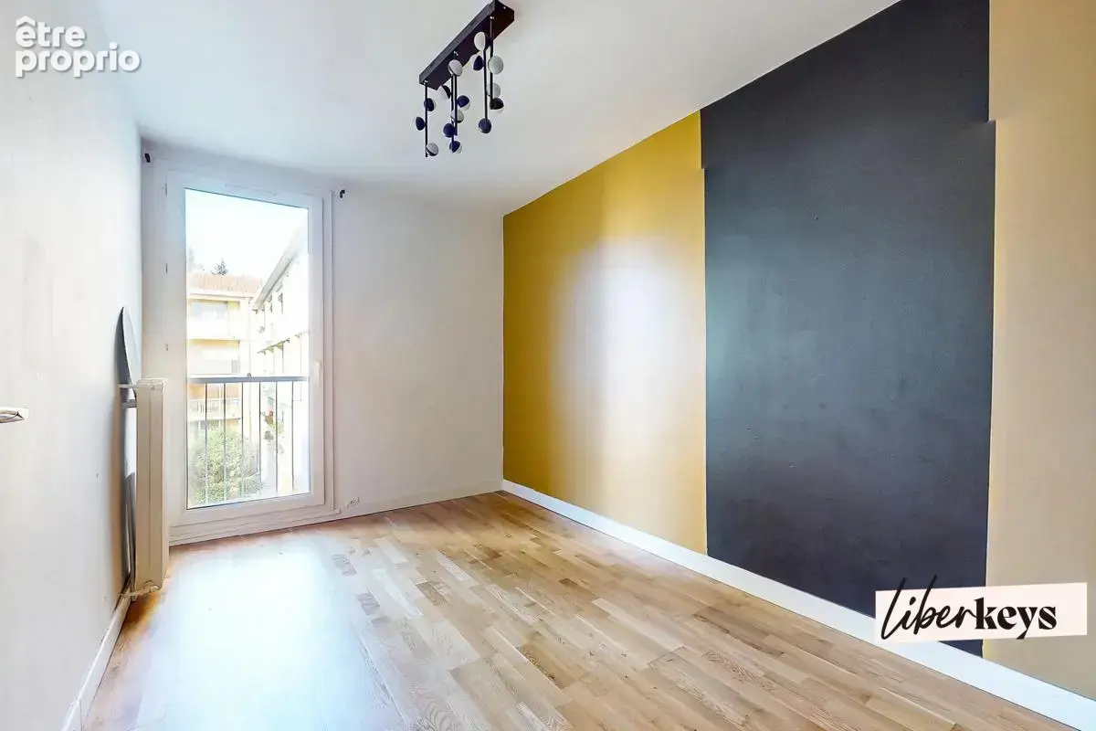 Le Tivoli – 71 m² traversant avec balcon, cave et 3e chambre possible - photo 10