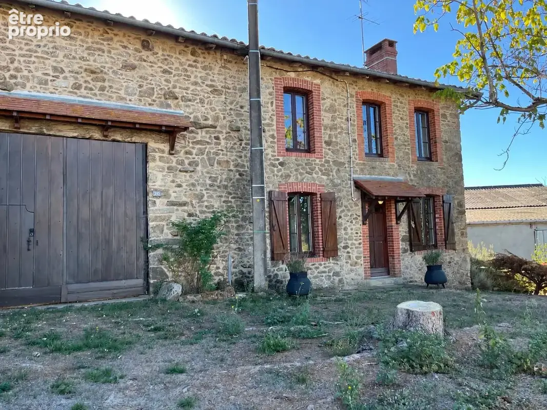 Maison à DROUX