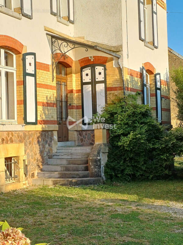 Maison à POURU-SAINT-REMY