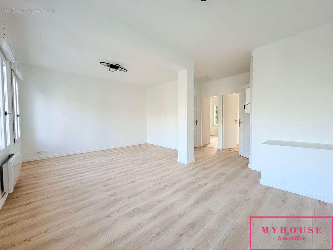 Appartement à BAGNEUX