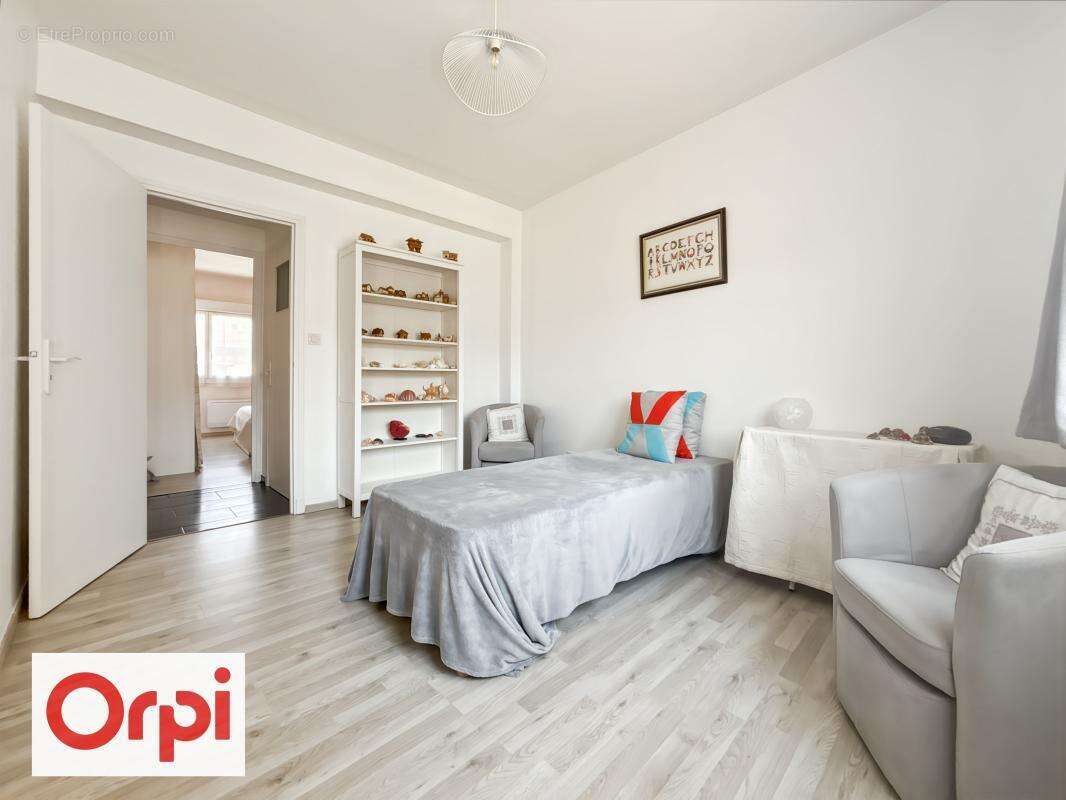 Appartement À Vendre - photo 8