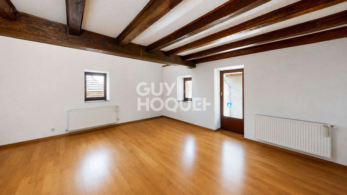 Triplex à 2 pas du lac - 103,05 m² - Sous sol - Parking - photo 3