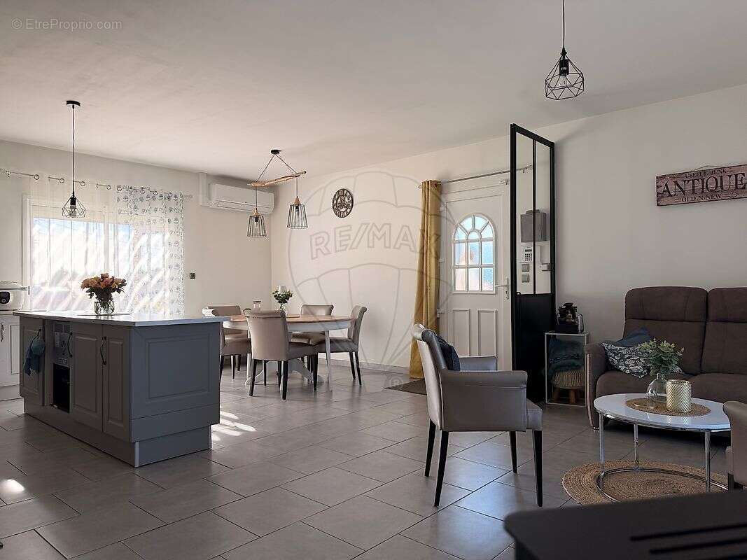 Maison à SAINT-OUEN-SUR-LOIRE