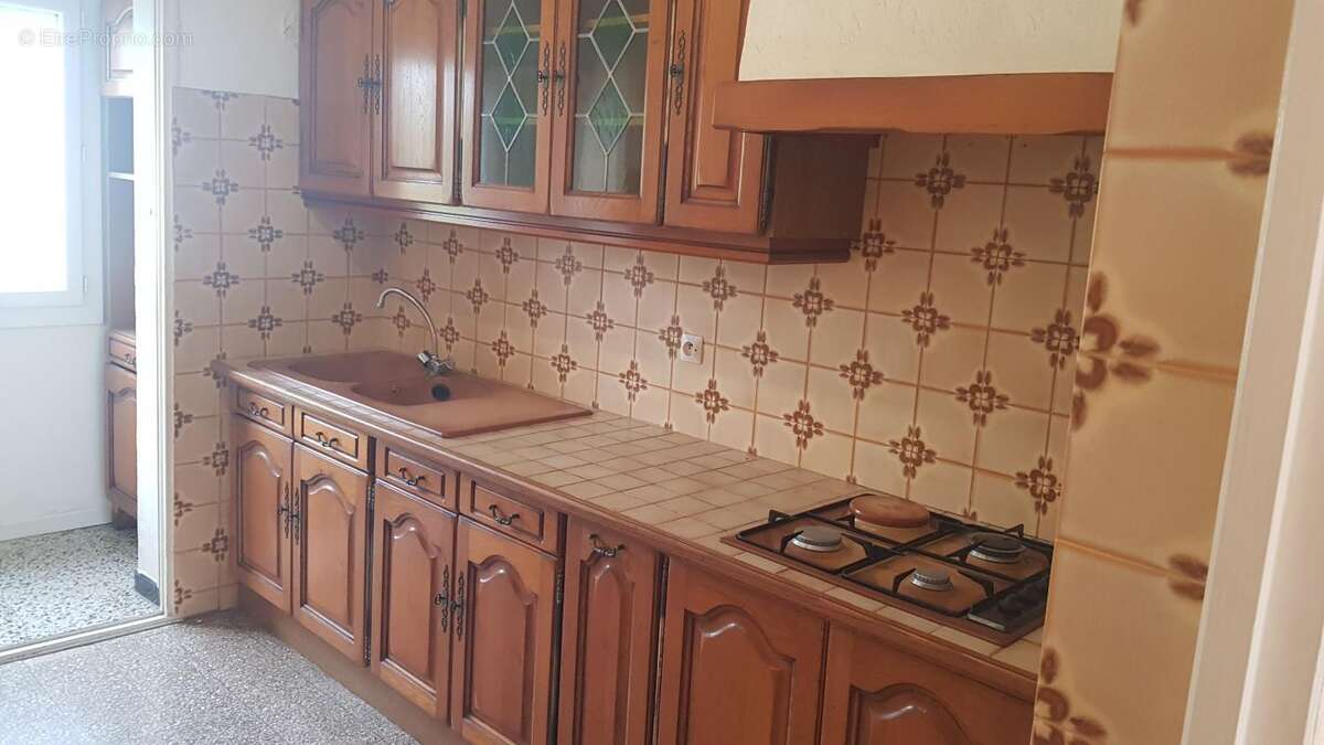 Appartement à PORT-SAINT-LOUIS-DU-RHONE