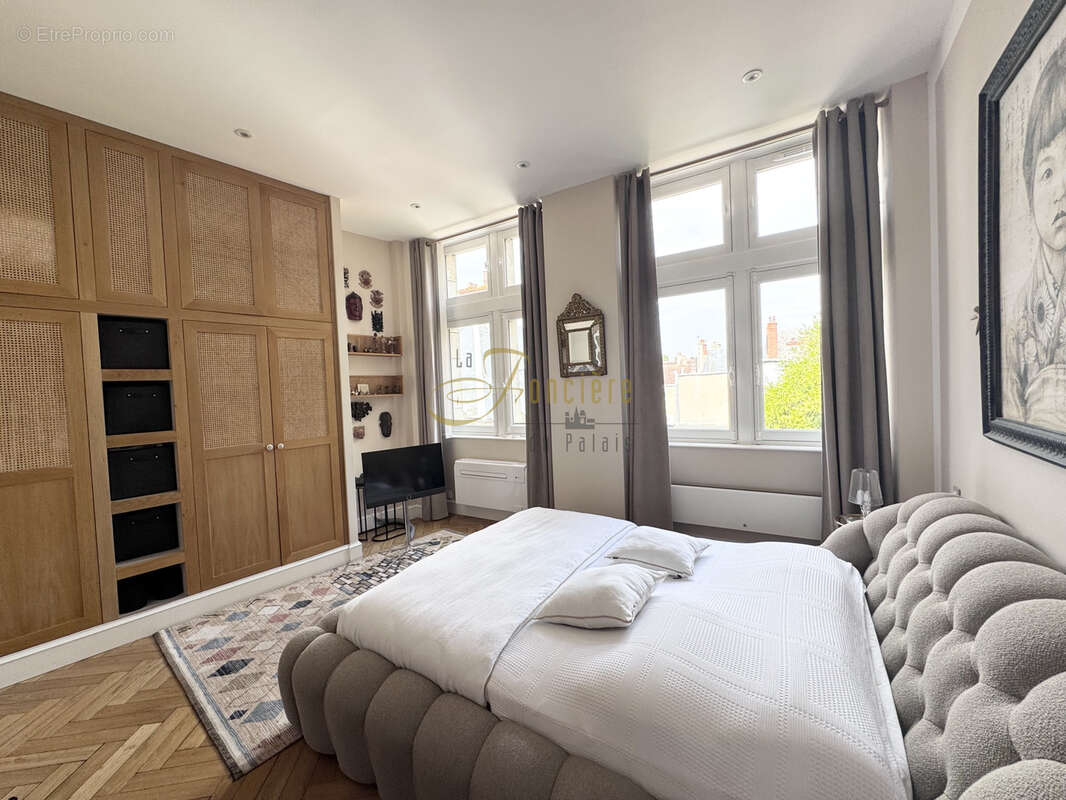 Exclusivité Spendide appartement de standing de type 4 dans résidence sécurisée située en  hyper Centre Ville - photo 3