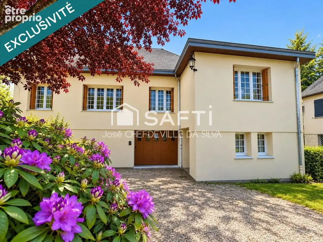 Photo 1 - Maison à CHAPDES-BEAUFORT