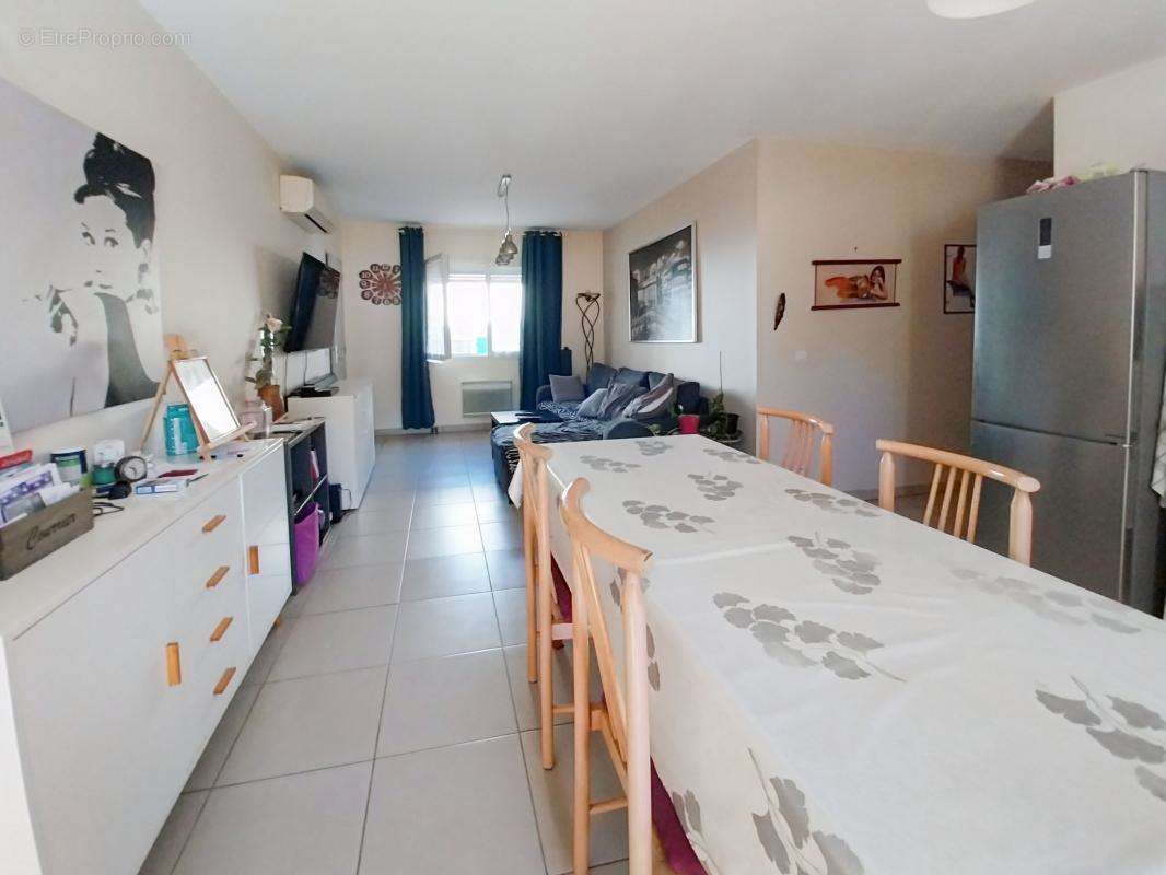 Appartement à PAULHAN