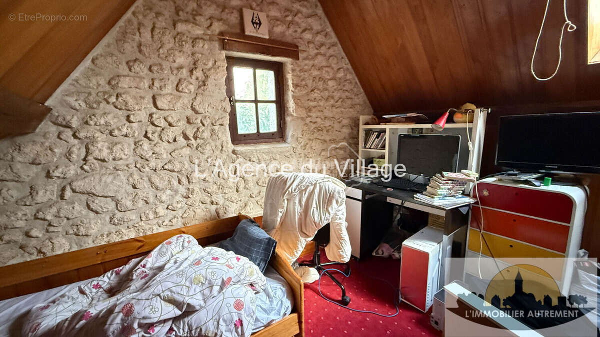 Maison à VILLENEUVE-LES-SABLONS