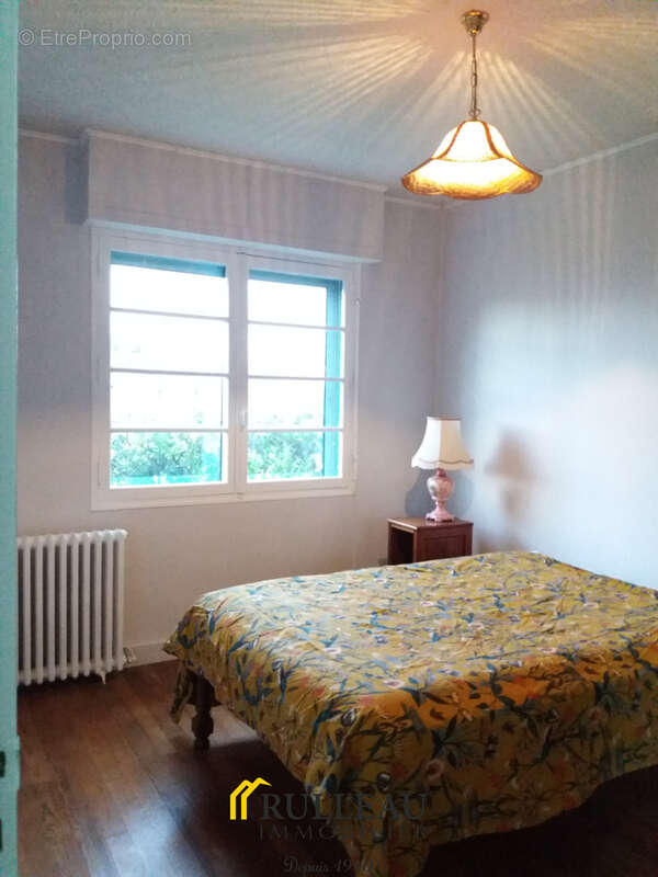 Maison à AMBARES-ET-LAGRAVE