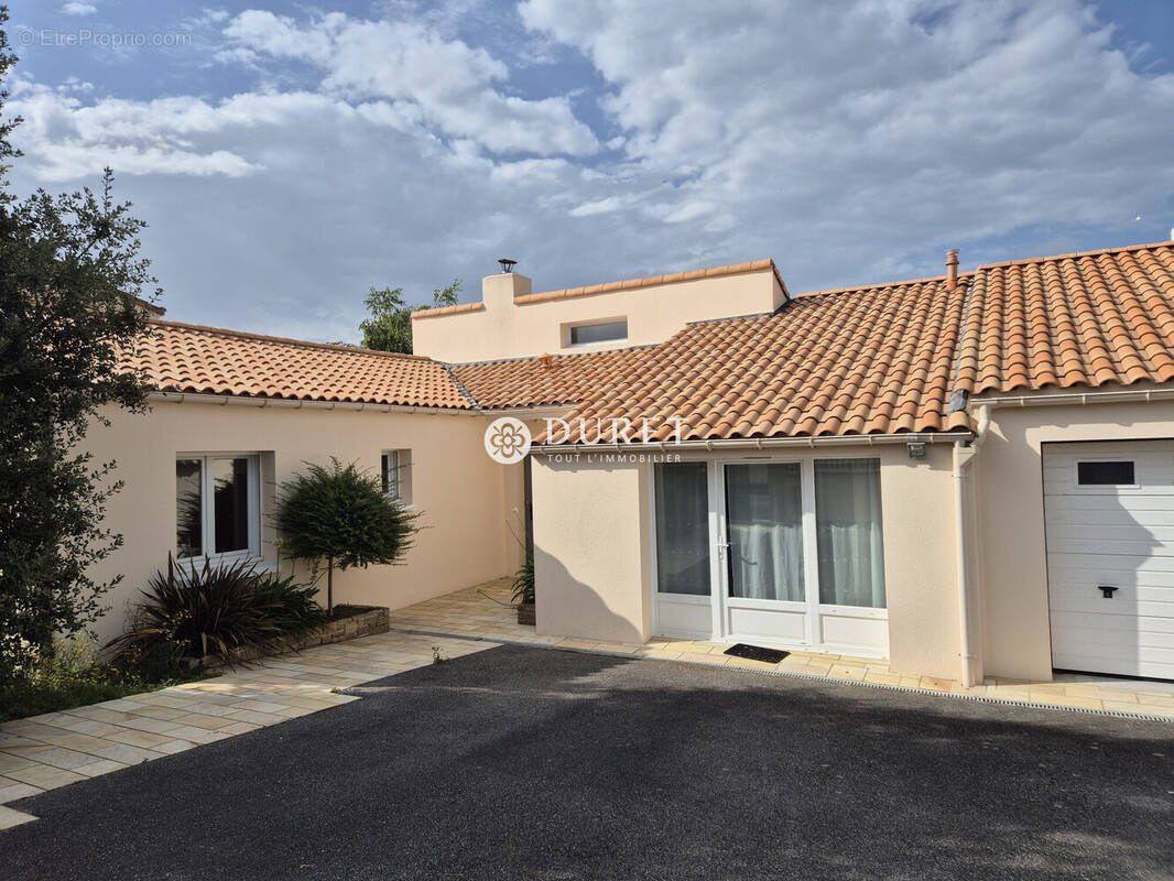 Maison à LE LOROUX-BOTTEREAU