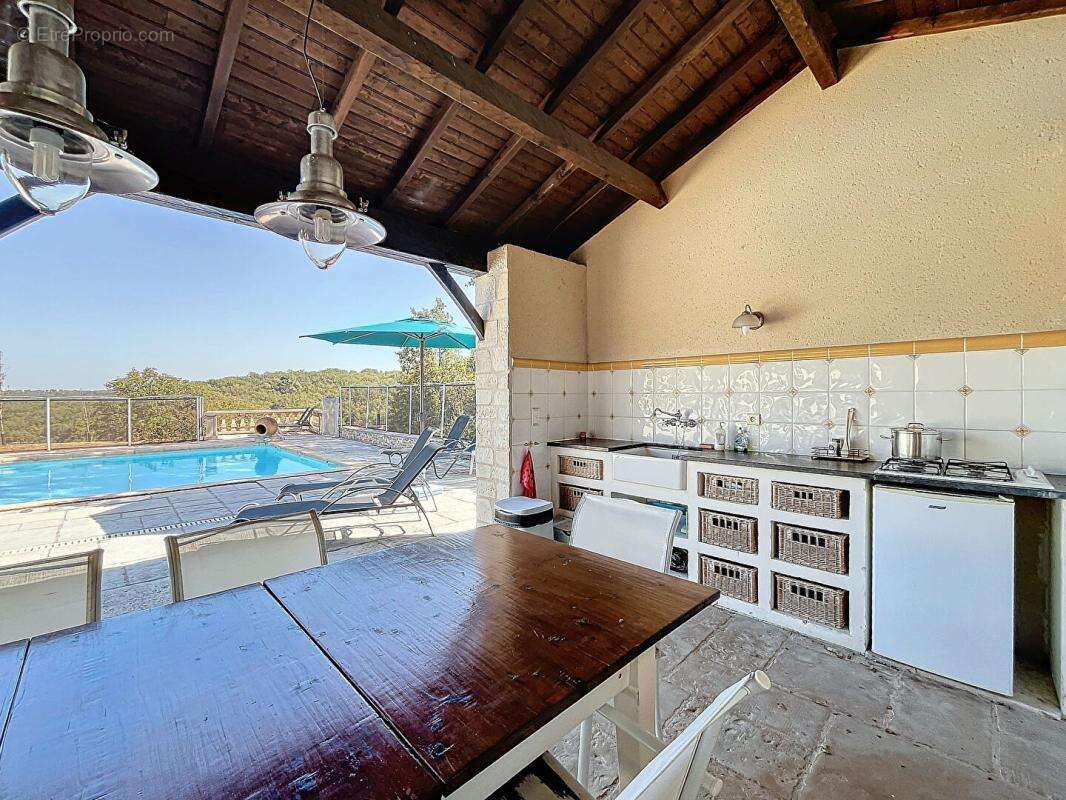 Maison à GOURDON