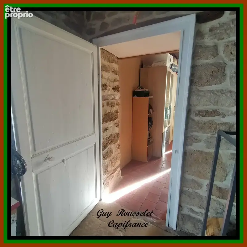 Propriete a vendre faite d'une maison, d'une grange, d'un grand terrain - photo 20