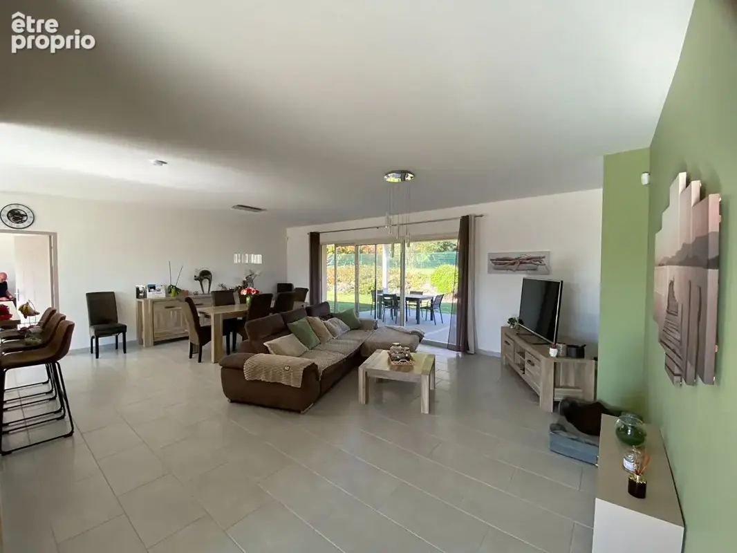 Maison contemporaine 153 m²  avec piscine Proche commerces - photo 3