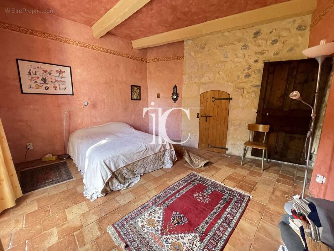 Maison à SALAVAS